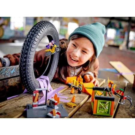 Lego City 60293 Park kaskaderski Klocki z napędem